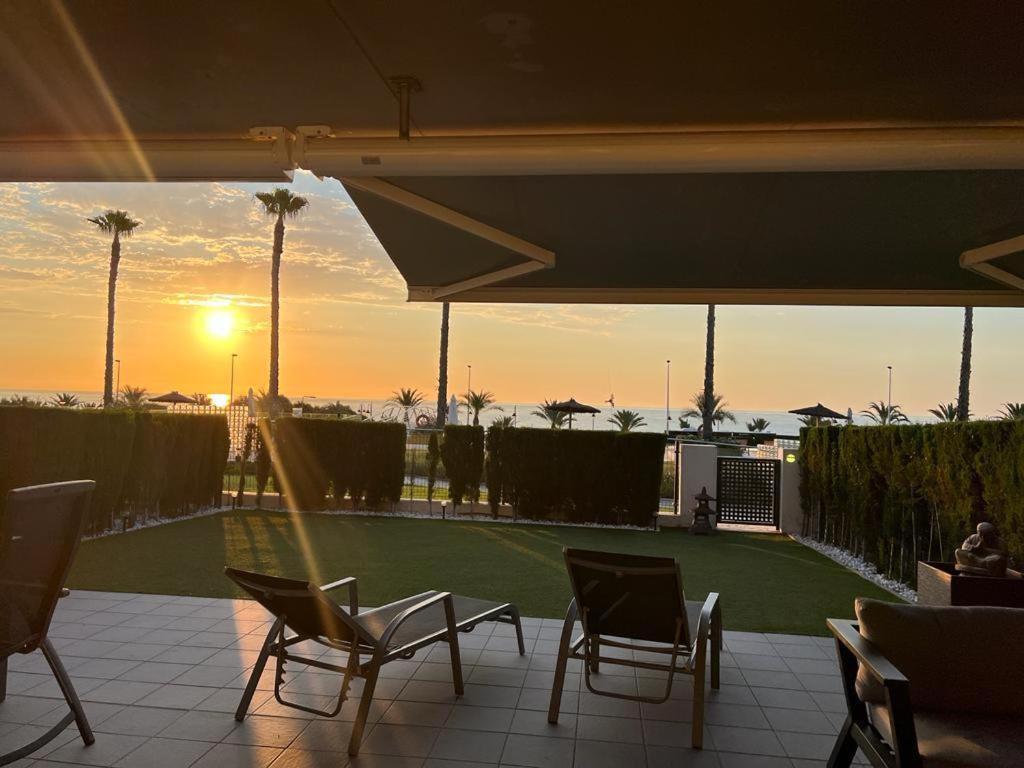 ארנאלס דל סול Ocean View Apartment מראה חיצוני תמונה